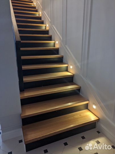 Лестница на металлическом каркасе