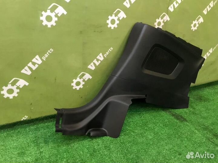 Обшивка салона задняя правая Ford Mustang