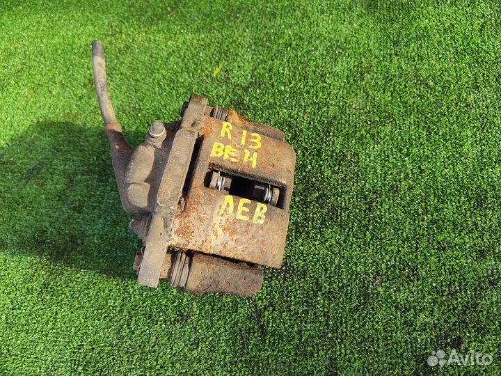 Левый суппорт Лада Гранта R13 ветелируемый диск