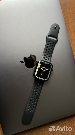 Apple watch 7 45 mm nike б/у