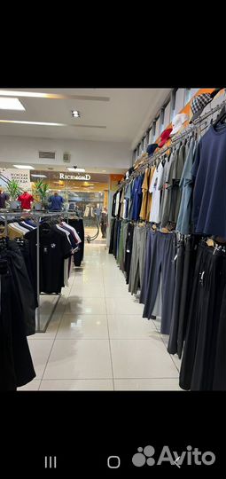 Продам готовый бизнес магазин одежды