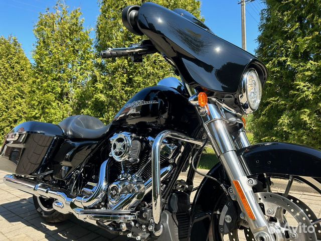 Harley-Davidson street glide
