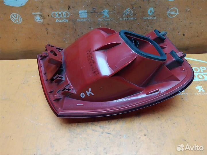 Фонарь задний правый Volkswagen Passat (B6) (2005