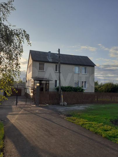 Дом 171 м² на участке 15 сот.