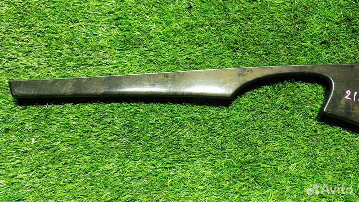 Накладка двери передняя левая Mercedes-Benz W211