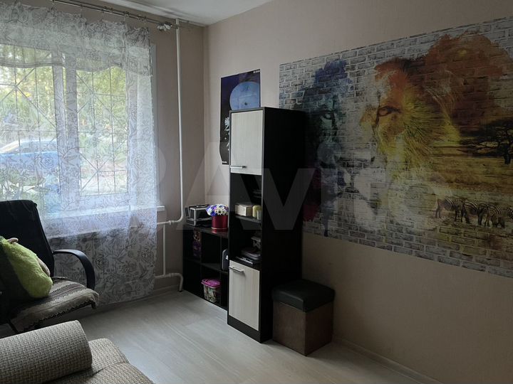 2-к. квартира, 43 м², 1/9 эт.