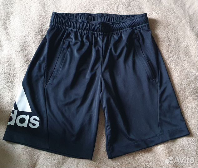 Одежда спортивная для мальчика 152 см пакетом