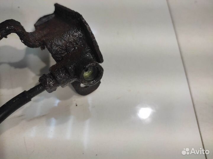 Тормозной шланг(правый) (Toyota Hilux viii)