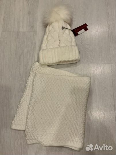 Комплект шапка и снуд