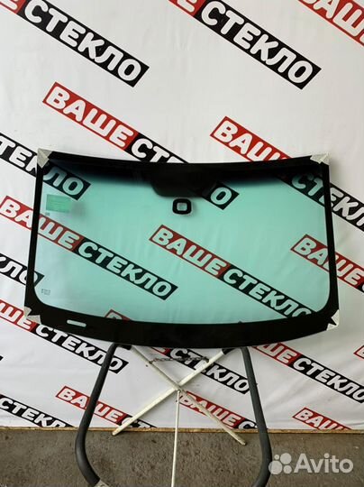 Лобовое стекло Volkswagen Scirocco 3