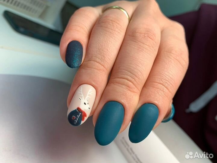 Мастер маникюра и педикюра