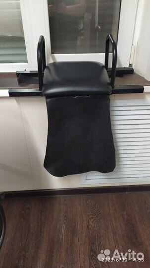 Детское кресло для стрижки волос