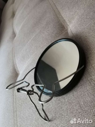 Зеркало косметическое с увеличением и серьги