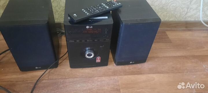 Музыкальный центр LG