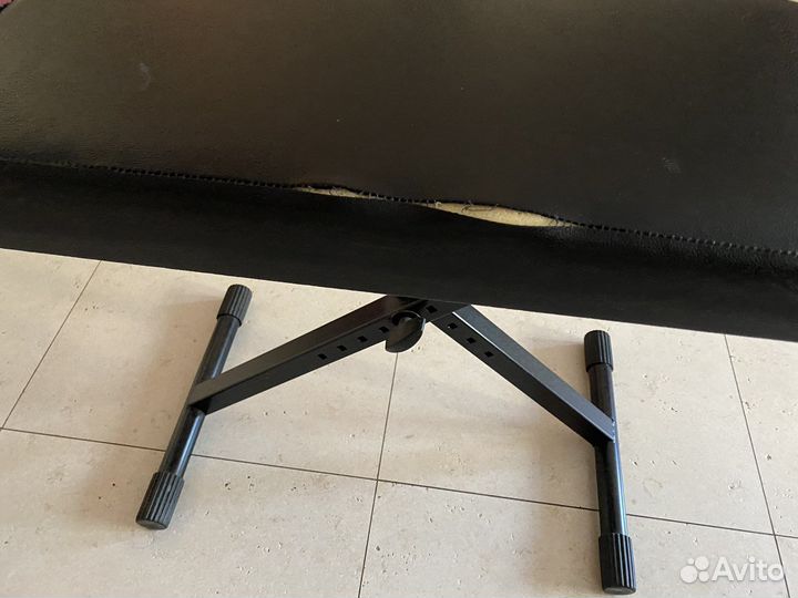 Банкетка для фортепиано