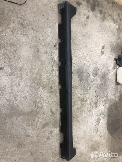 Накладка порога правая kia rio 4 x-line