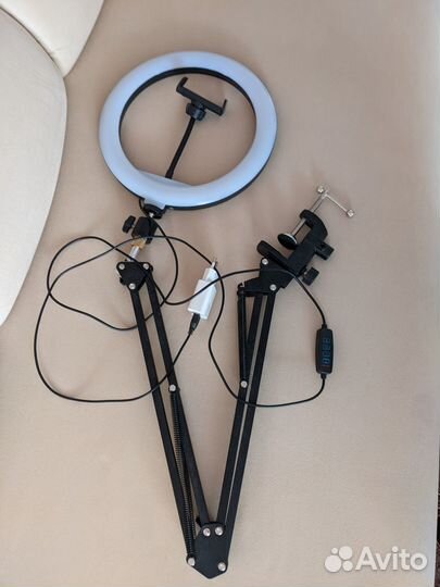 Кольцевая лампа 26см настольная для телефона