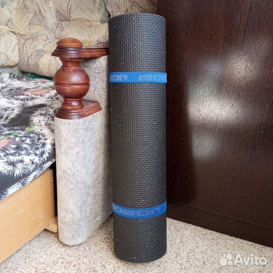 Коврик для йоги и туризма