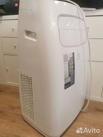 Мобильный кондиционер Electrolux eacn-12 CG/N3