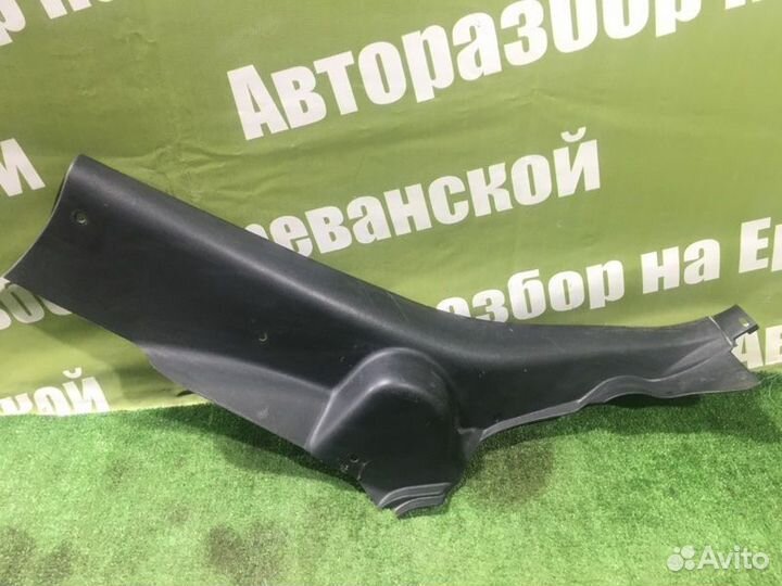 Накладка в салоне задняя левая Mazda Mazda3 BK