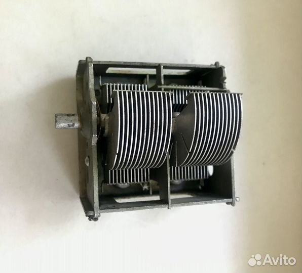 Конденсатор переменной емкости