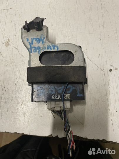 Блок управления иммобилайзером Toyota Carina E