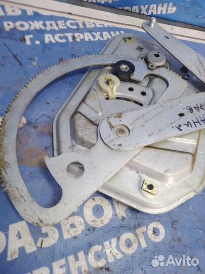 Трапеция стеклоподъемника. Scania P094Cb6X4Hz260