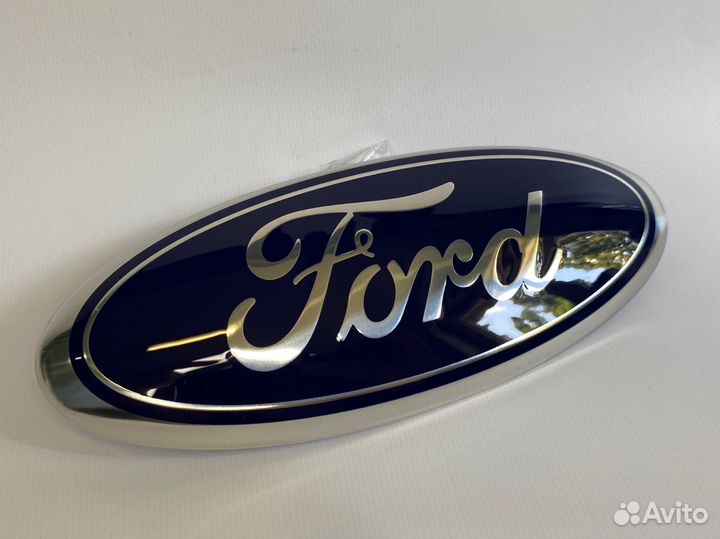 Эмблема задняя Ford Focus 2,3 хетч