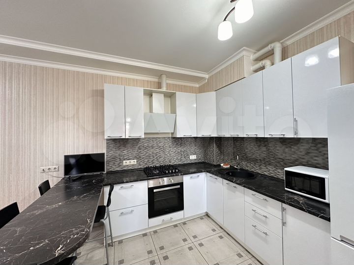 2-к. квартира, 37 м², 1/8 эт.
