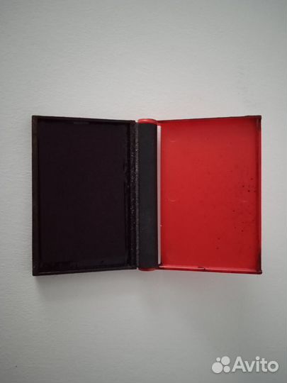 Подушка для смачивания пальцев