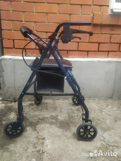 Коляска - ходунки для взрослых