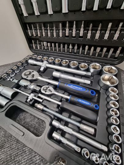 Набор инструментов для авто новый