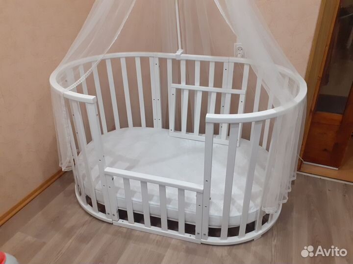 Кроватка детская