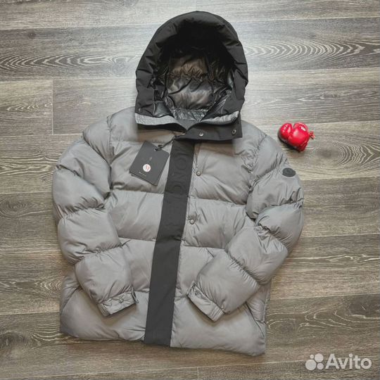 Зимние куртки Moncler