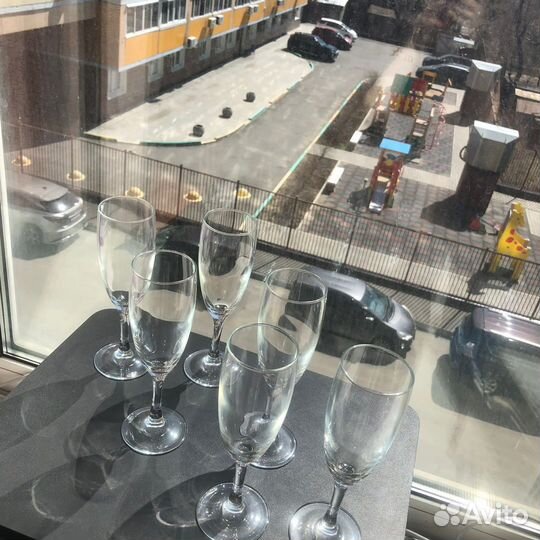 Бокалы флюте под шампанское