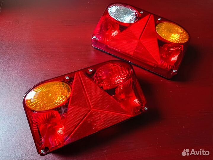 Комплект задних фонарей для прицепа c проводом