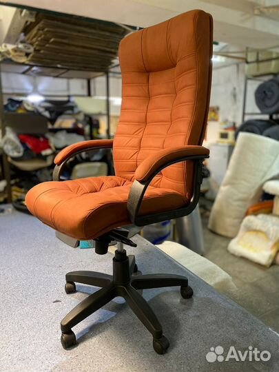 Компьютерное кресло