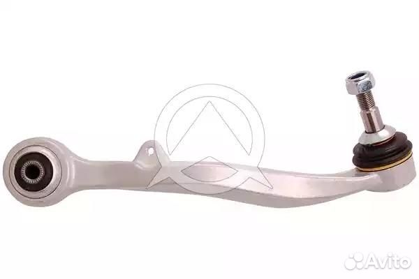 Рычаг подвески правый с шаровой опорой