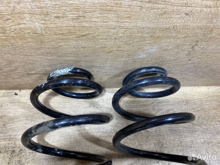 Комплект задних пружин Volkswagen Passat B5 +