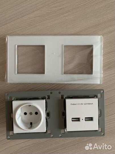 Сенсорные выключатели и розетки