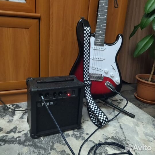 Электрогитара с комбиком