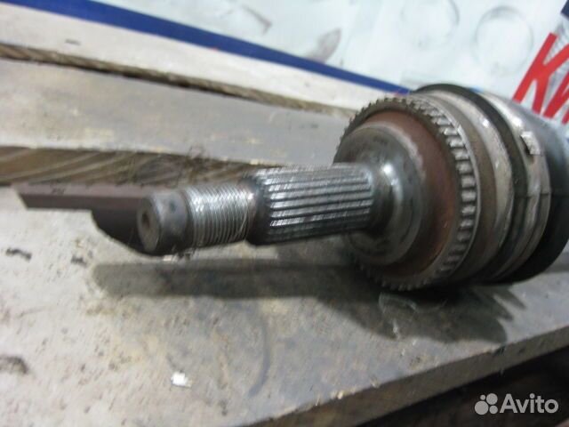 Полуось передняя левая Toyota Prius (97-03 года) N