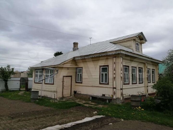 Дом 61 м² на участке 9,3 сот.