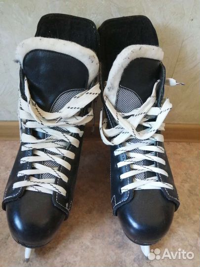 Коньки хоккейные 46 размер