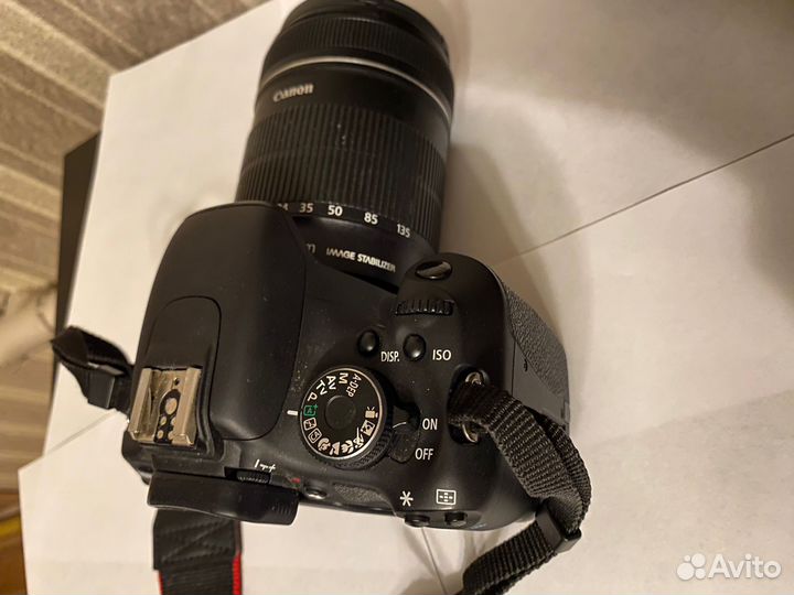 Продаю Фотоаппарат canon EOS 600D