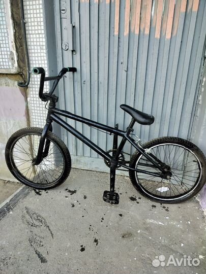 Трюковой велосипед bmx
