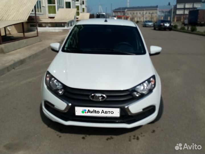 LADA Granta 1.6 МТ, 2023, 18 000 км