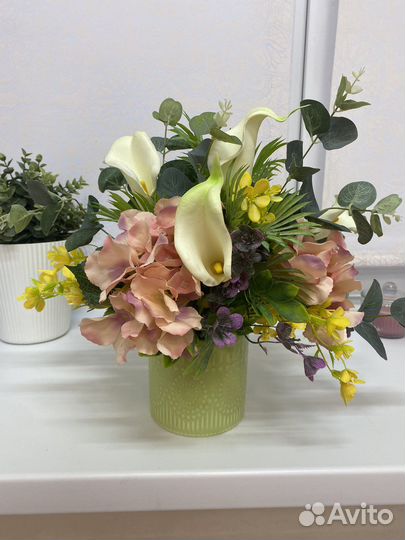 Цветочная композиция на стол