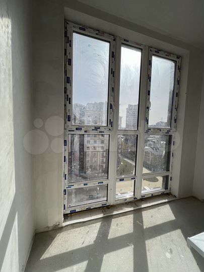 2-к. квартира, 65 м², 8/18 эт.