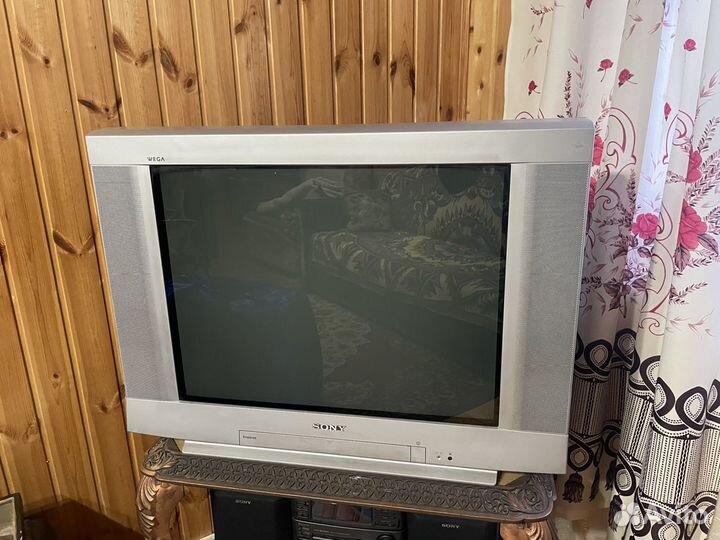 Телевизор Sony trinitron 29 диагональ